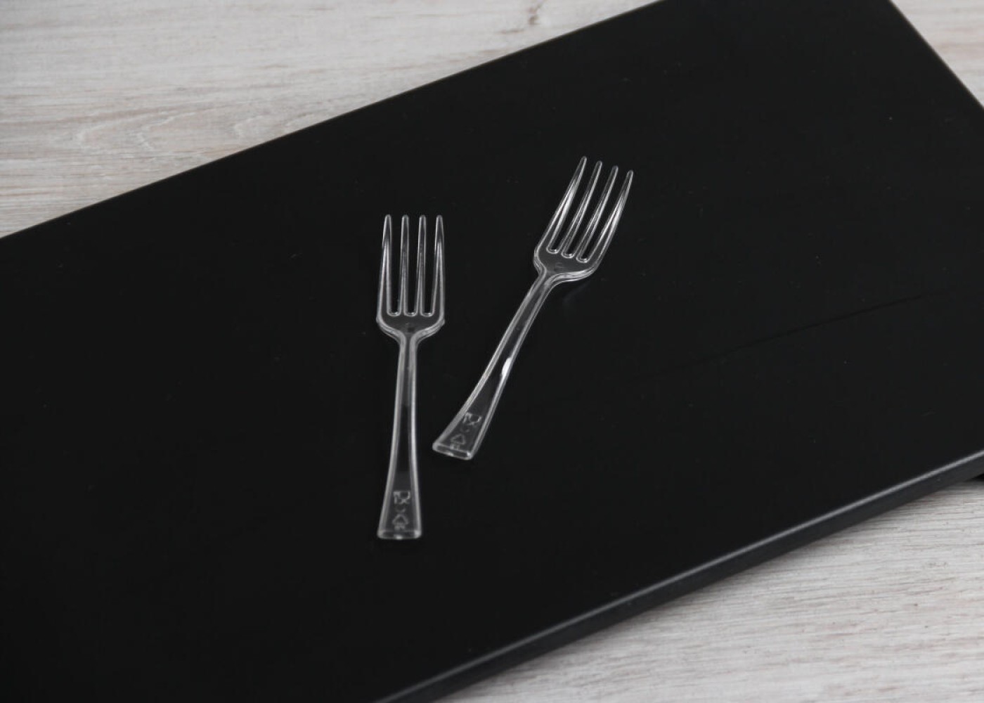 Вилка десертная пластиковая стеклоподобная прозрачная 100 мм 250 шт/уп