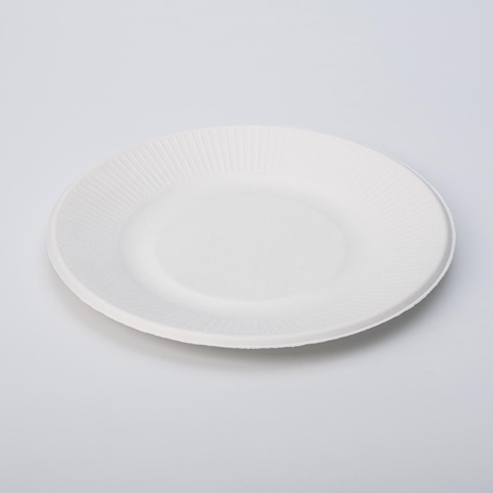 Тарелка одноразовая из сахарного тростника круглая белая ребристая 180 мм 50 шт/уп