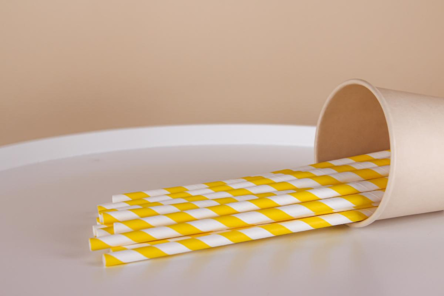 Трубочка бумажная прямая Витая бело-желтая 200 мм d=6 мм 25 шт/уп