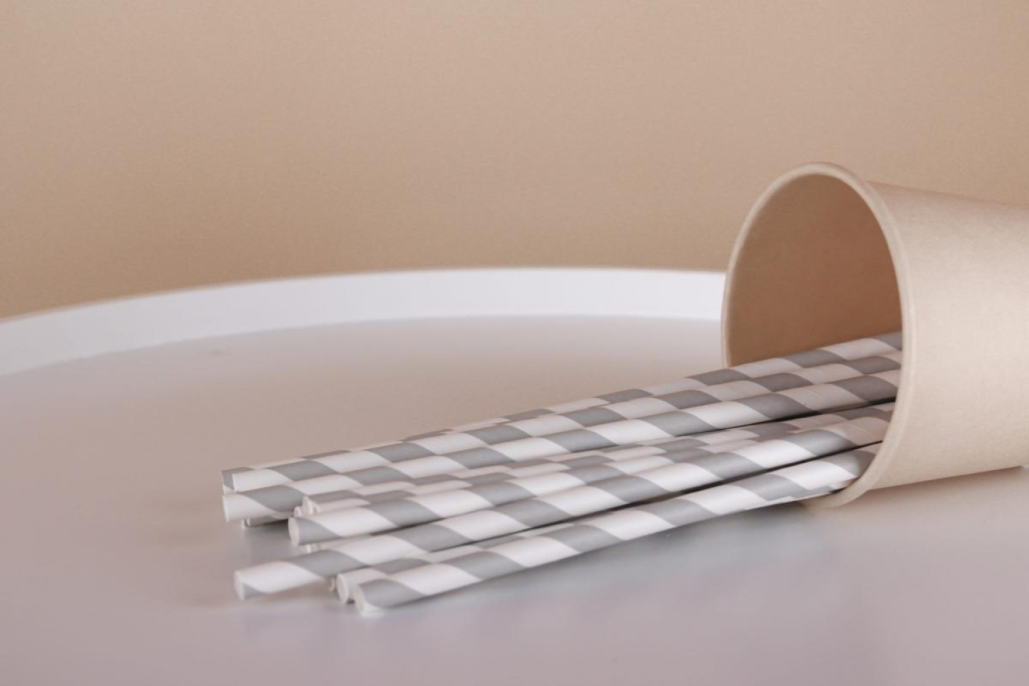 Трубочка бумажная прямая Витая бело-серая 200 мм d=6 мм 25 шт/уп