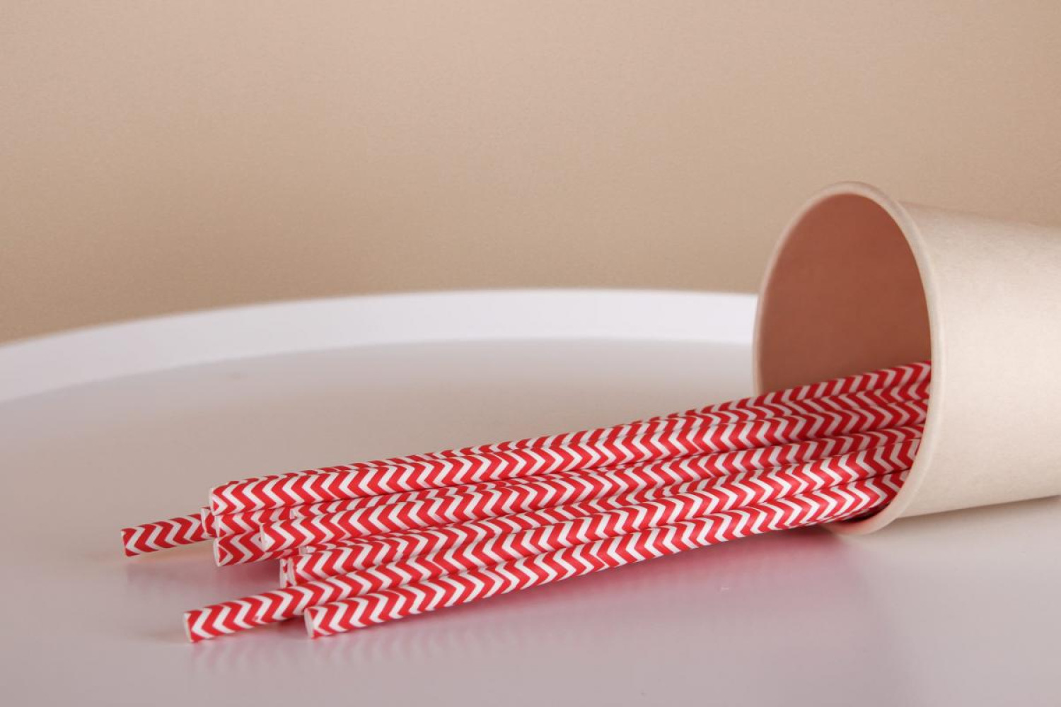 Трубочка бумажная прямая Зигзаг бело-красная 200 мм d=6 мм 25 шт/уп