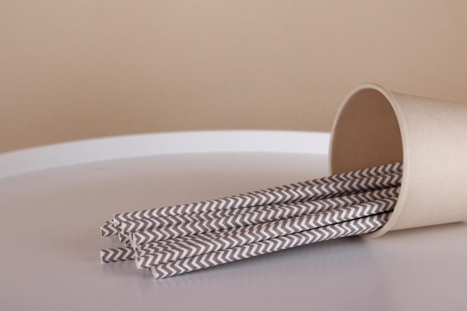 Трубочка бумажная прямая Зигзаг бело-серая 200 мм d=6 мм 25 шт/уп