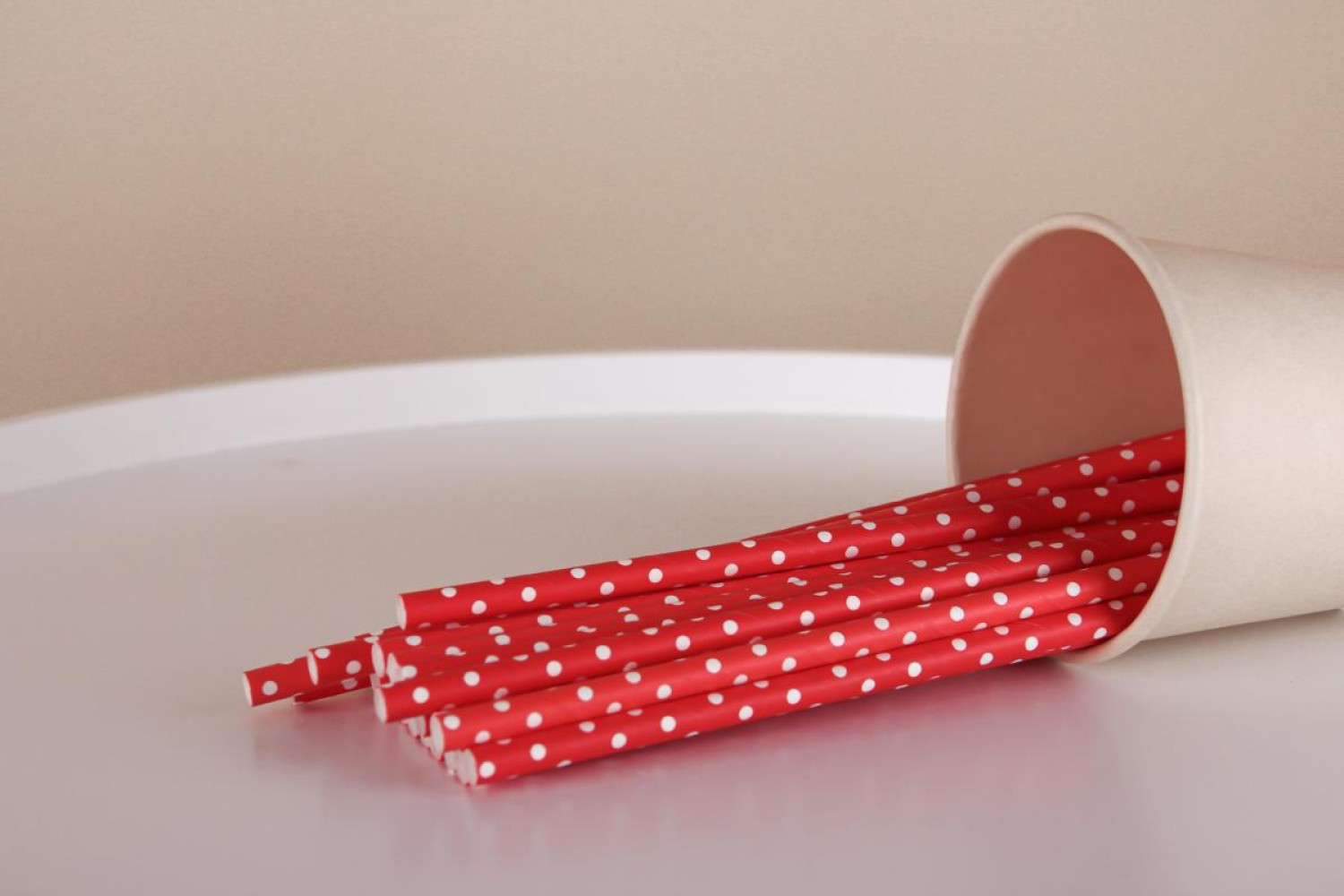 Трубочка бумажная прямая Горох красная 200 мм d=6 мм 25 шт/уп