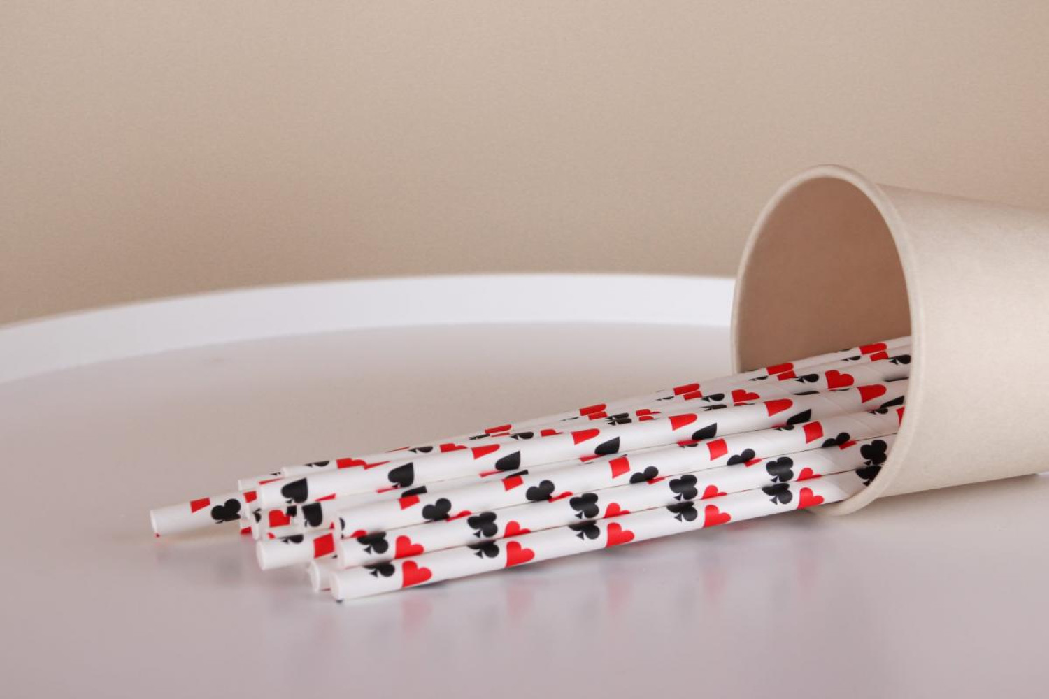 Трубочка бумажная прямая Покер белая 200 мм d=6 мм 25 шт/уп