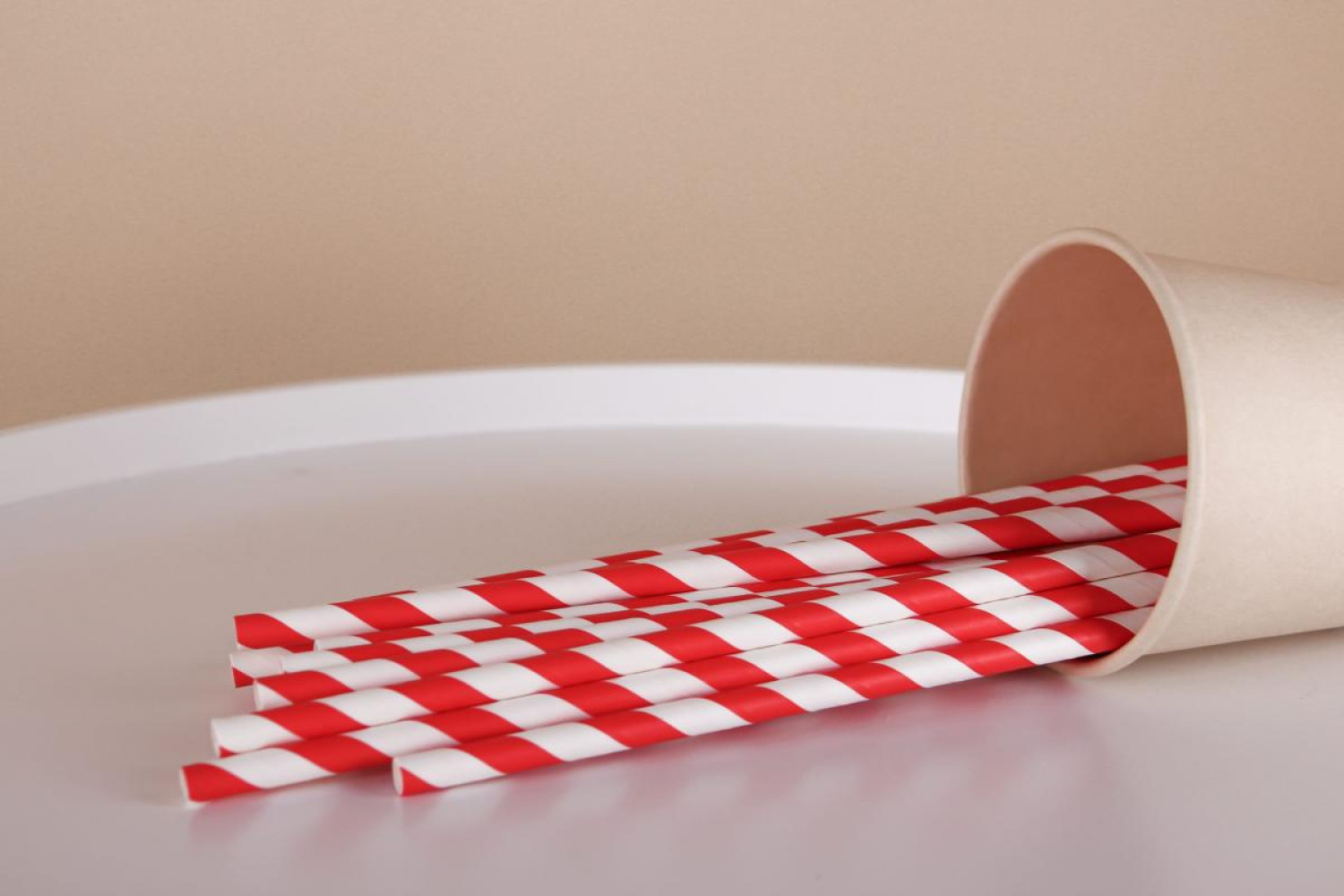 Трубочка бумажная прямая Витая бело-красная 200 мм d=6 мм 25 шт/уп